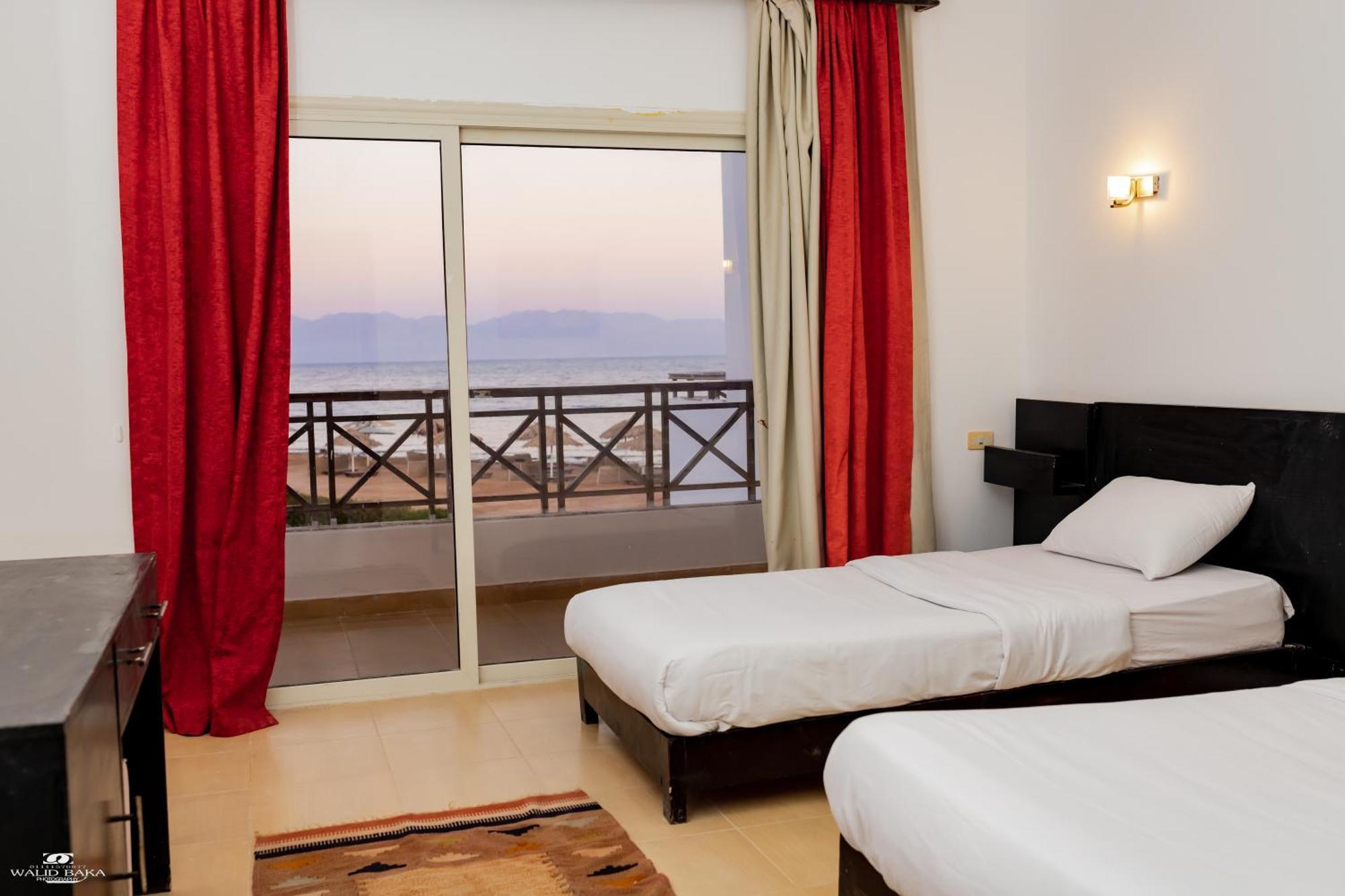 New Sea Sun Hotel Dahab Bagian luar foto